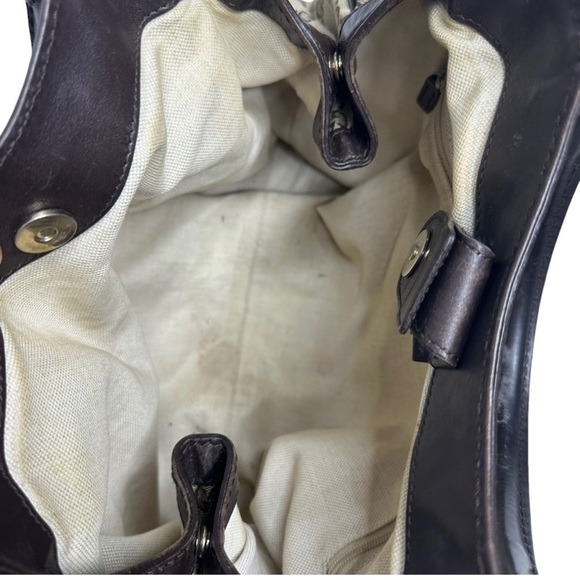 Gucci Medium Sukey Handbag - Picture 7 of 9